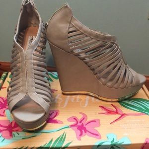 8.5, 5.5” heel by Steve Madden